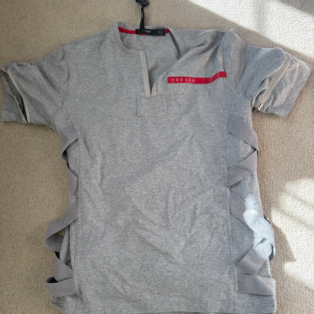 NWT Hudson Outerwear Men’s distressed t-shirt